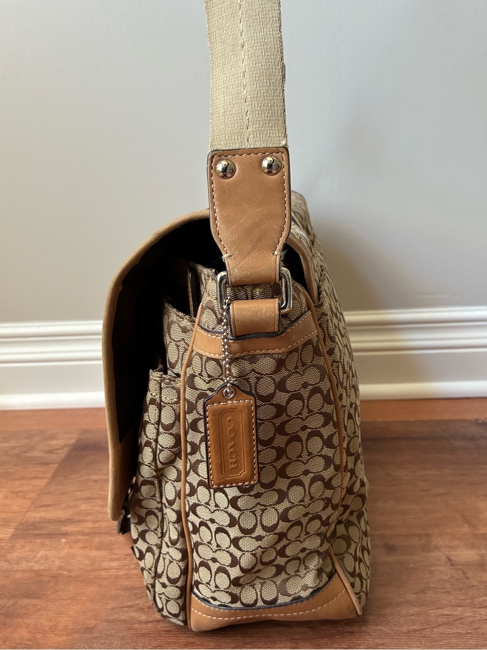Coach Signature Voyager Cross Body Messenger Bag F70183 Jacquard / Leather - Picture 3 of 15